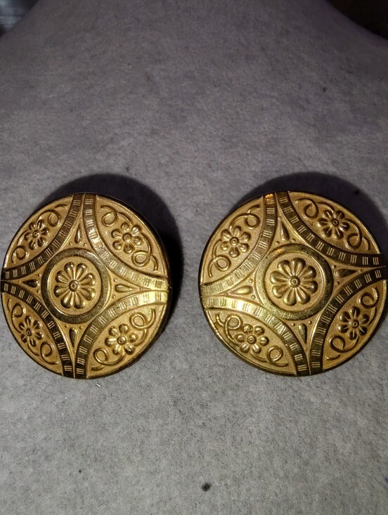 Miriam Haskell Jewelry - Miriam Haskell Circa 1940s Etruscan Round Gold-tone Screw Earrings 1.4 Inch